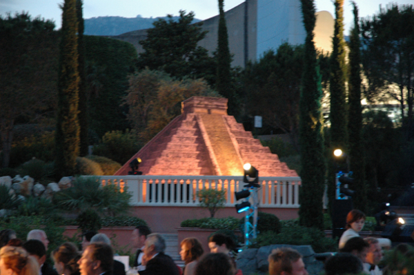 Chariots Of The Gods - Dinner / Live Show / Lecture / Exhibition
